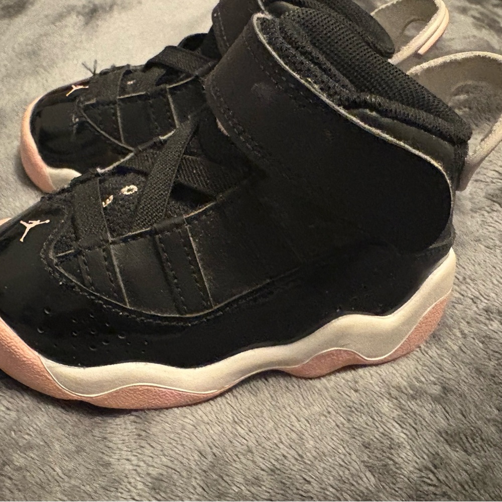 Jordan Kids Black and Pink Sneakers